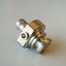 数控车床加工特殊零件与机床配件的精密艺术